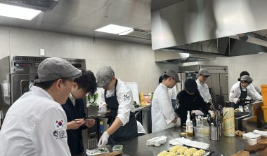 �����а�